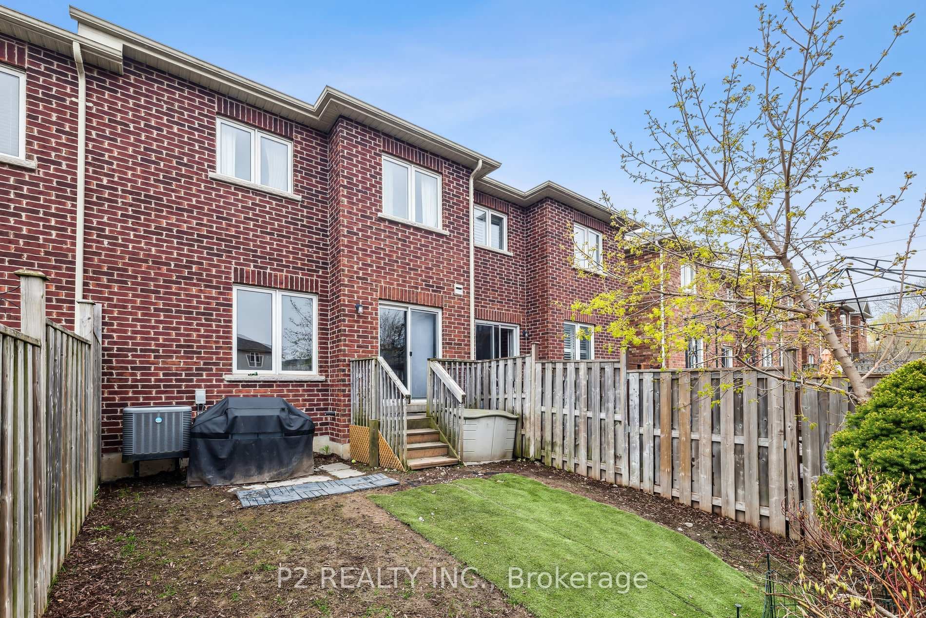 127 Beer Crescent photo 38