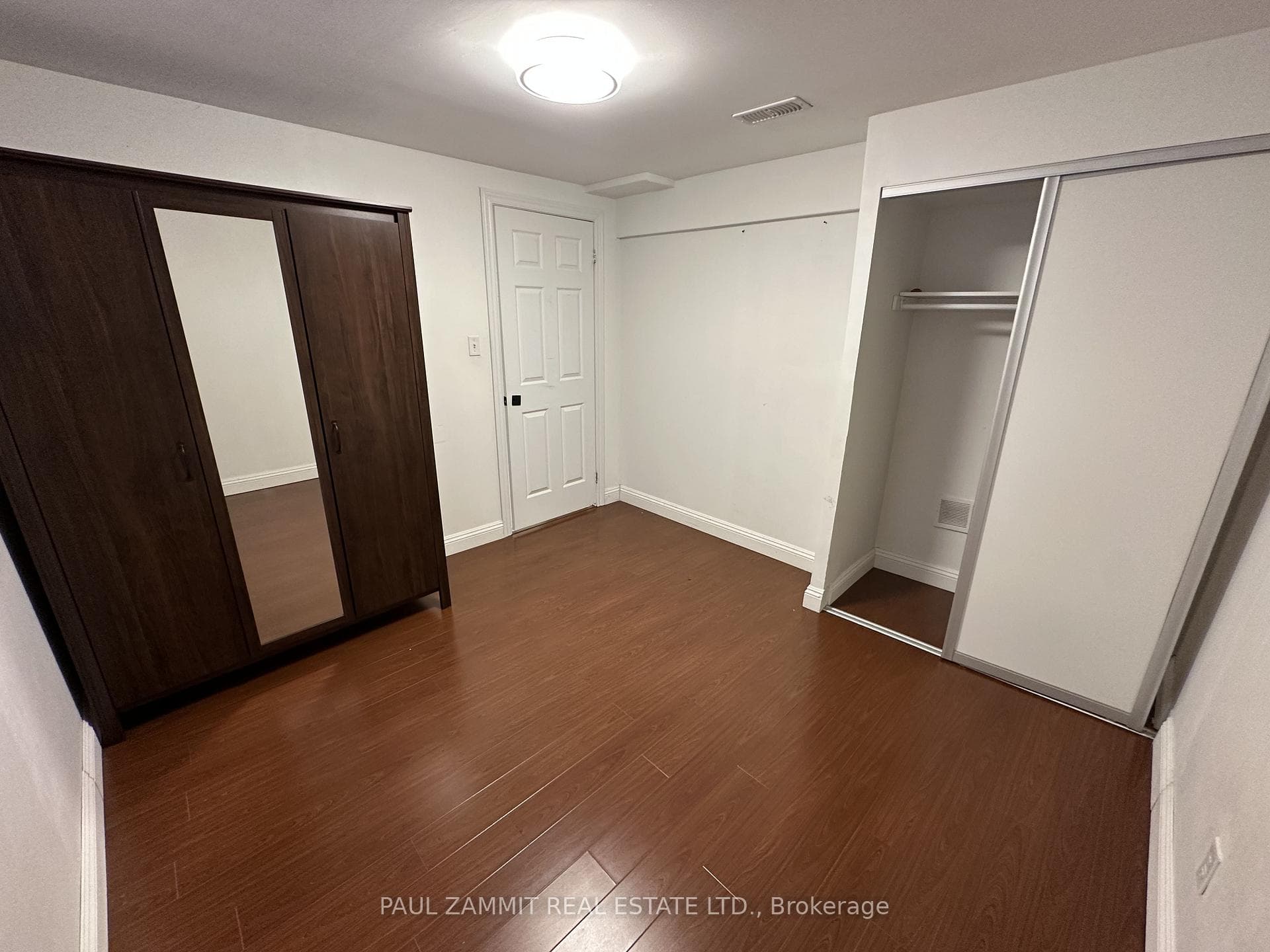 103 Scoville Square photo 29