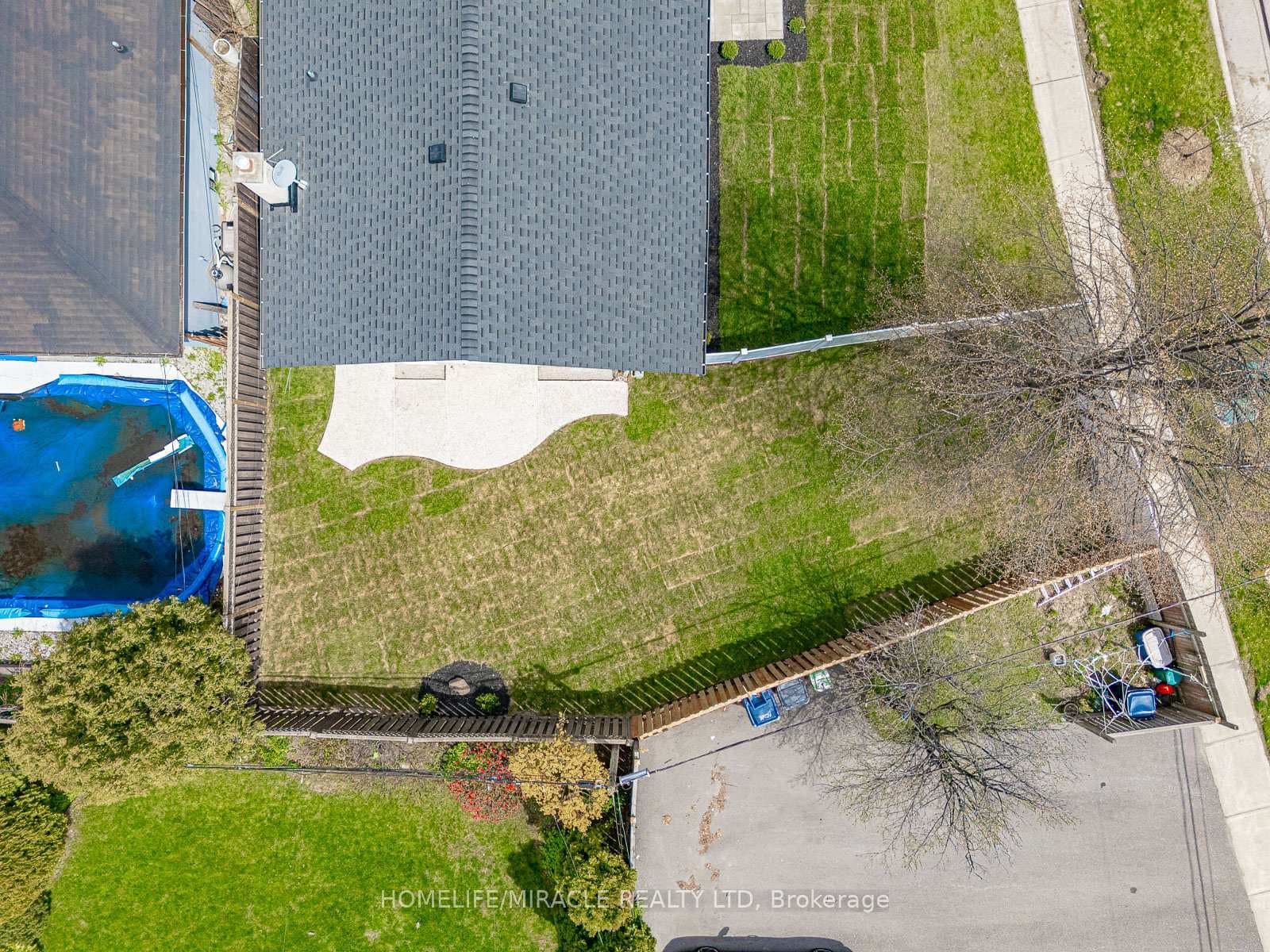 158 Cass Avenue photo 38
