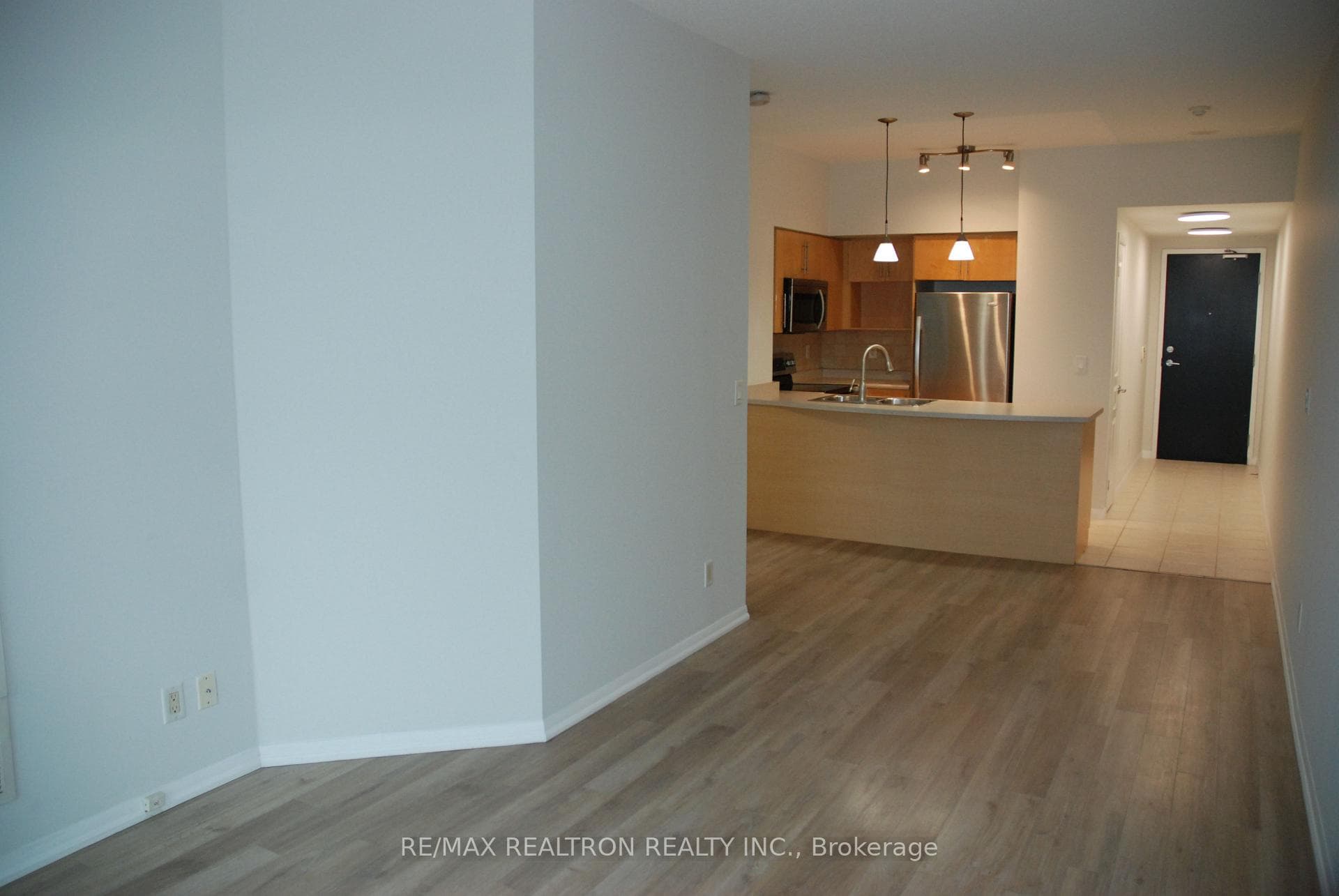 18 Yonge Street Unit 2408 photo 3