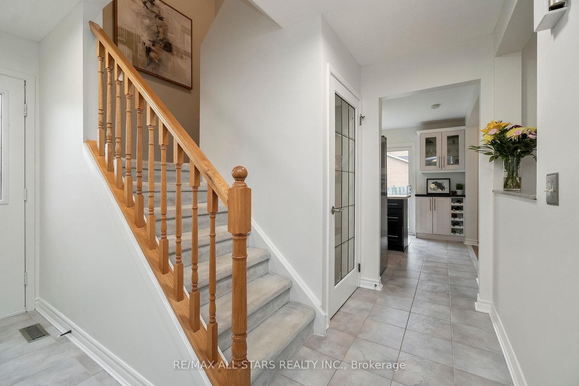 96 Tunney Crescent photo 15