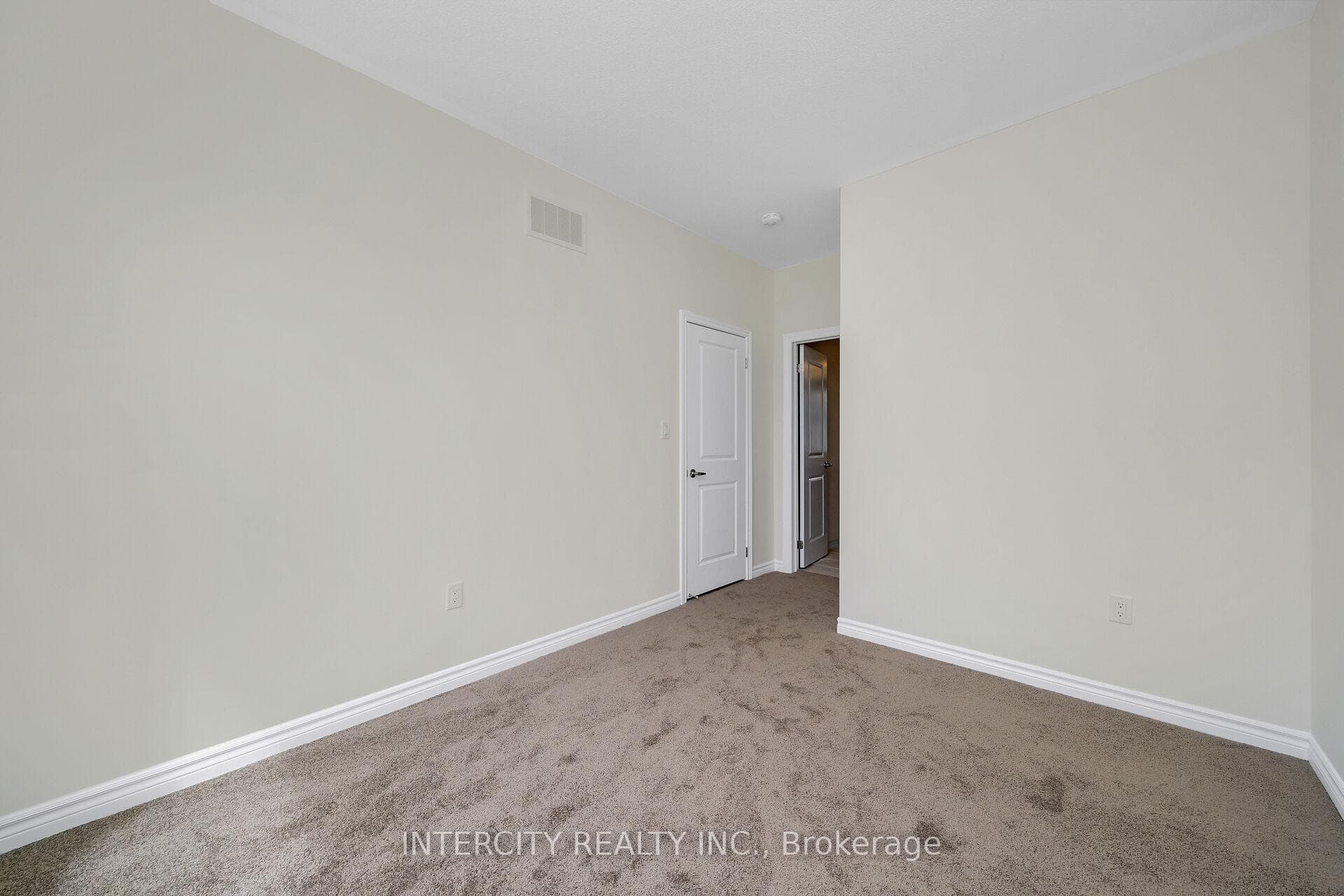 19 Coulterville Drive photo 29