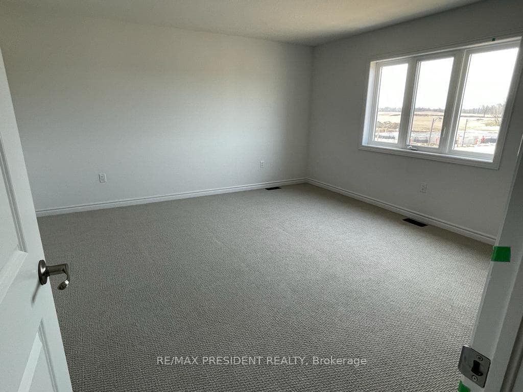 35 Whitton Drive photo 15