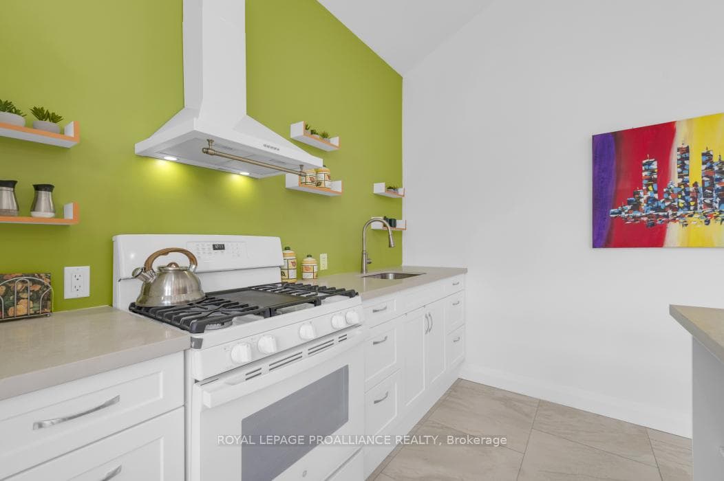 86 Sunrise Drive photo 15
