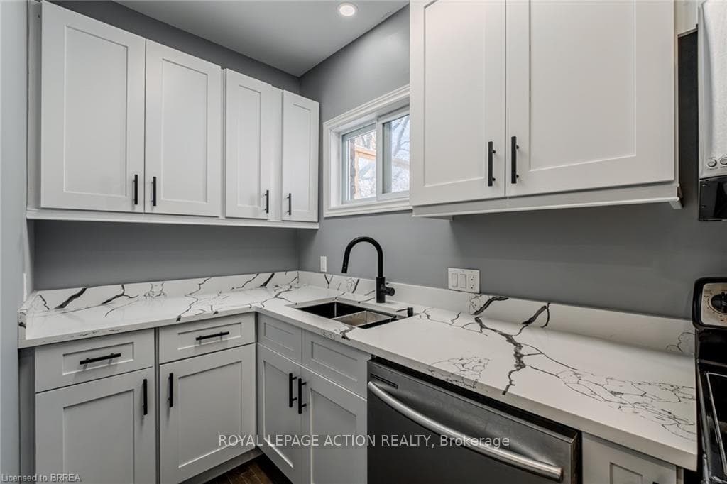 42 East 31st Street photo 18