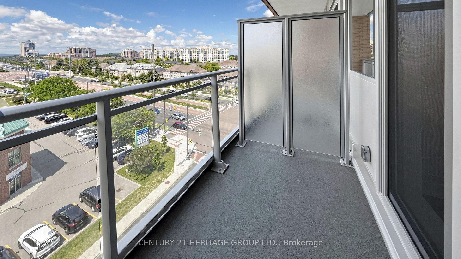 8888 Yonge Street Unit 622 photo 32