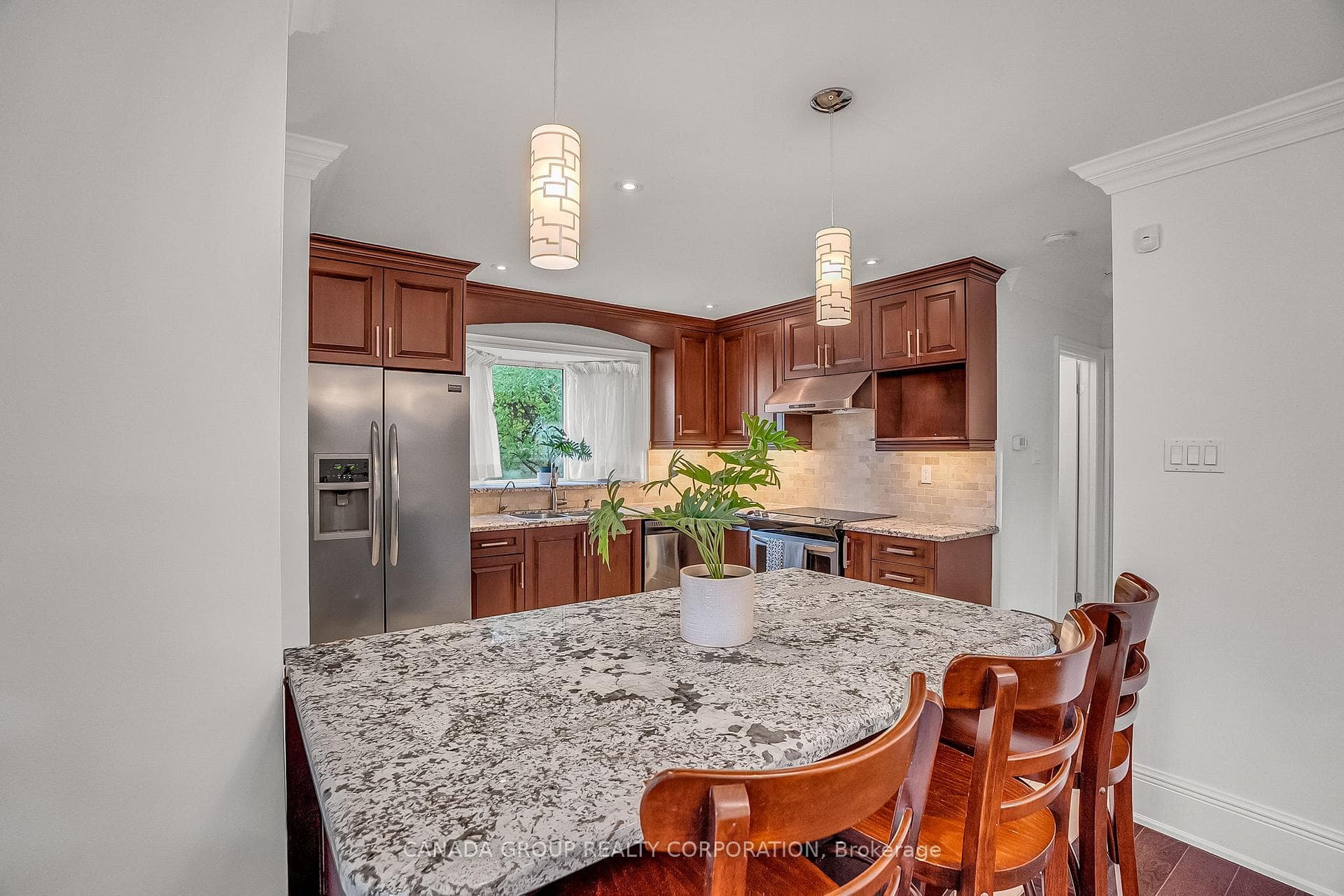 339 Boisdale Avenue photo 10