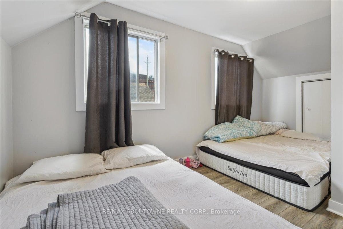 26 Vine Street photo 17