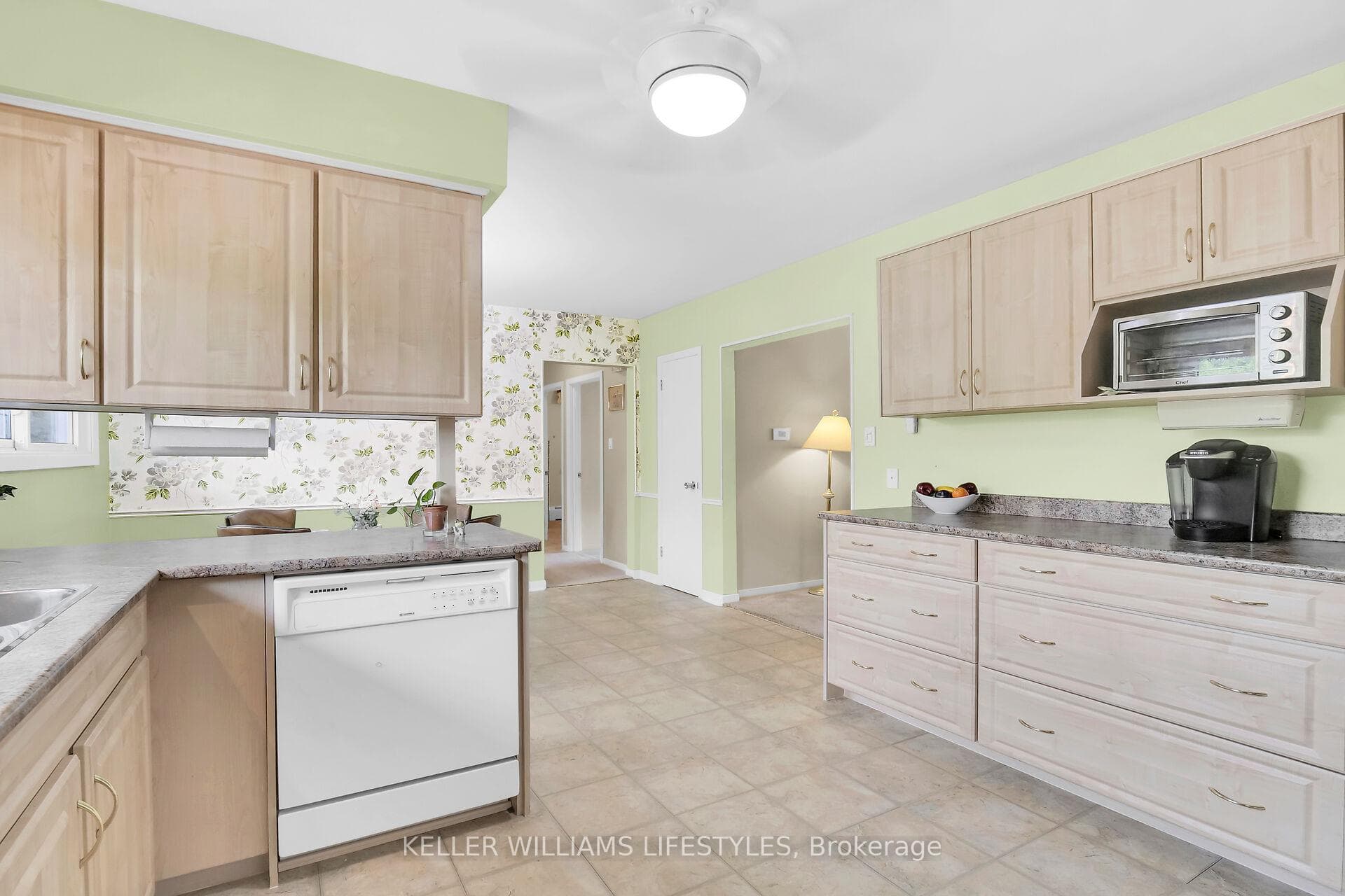 1569 Dale Street photo 13