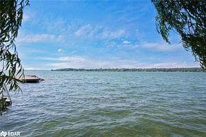 354 ADELINE Drive photo 2