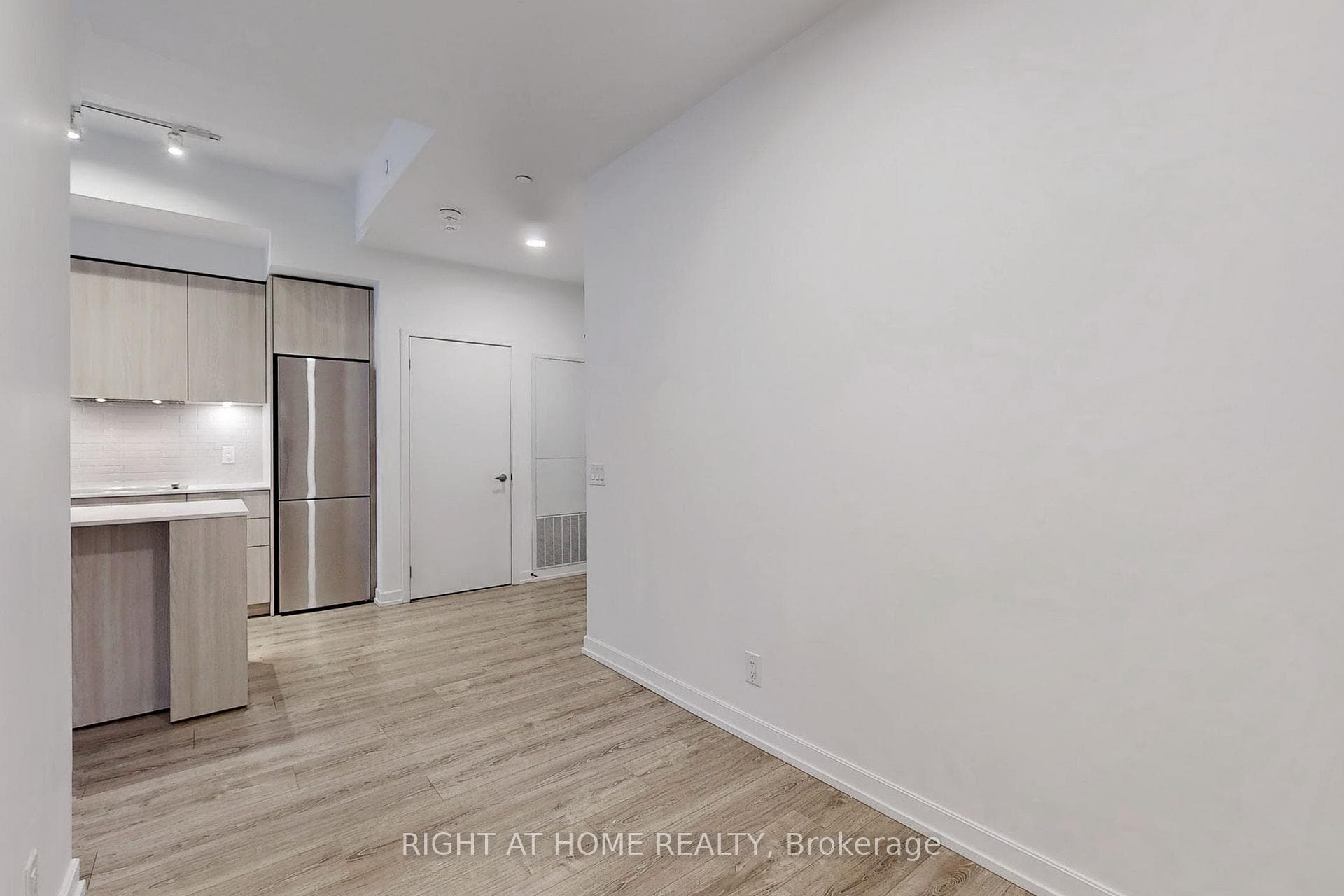 20 Tubman Avenue Unit 707 photo 7
