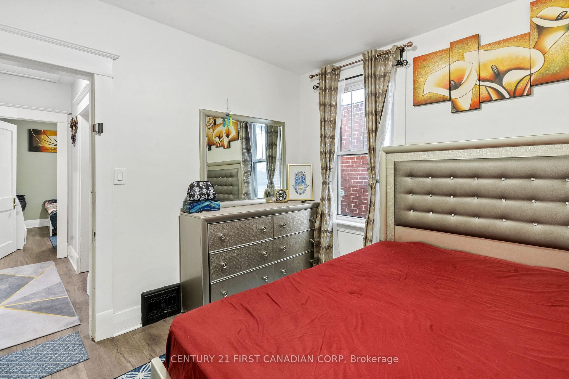 594 Highbury Avenue photo 15