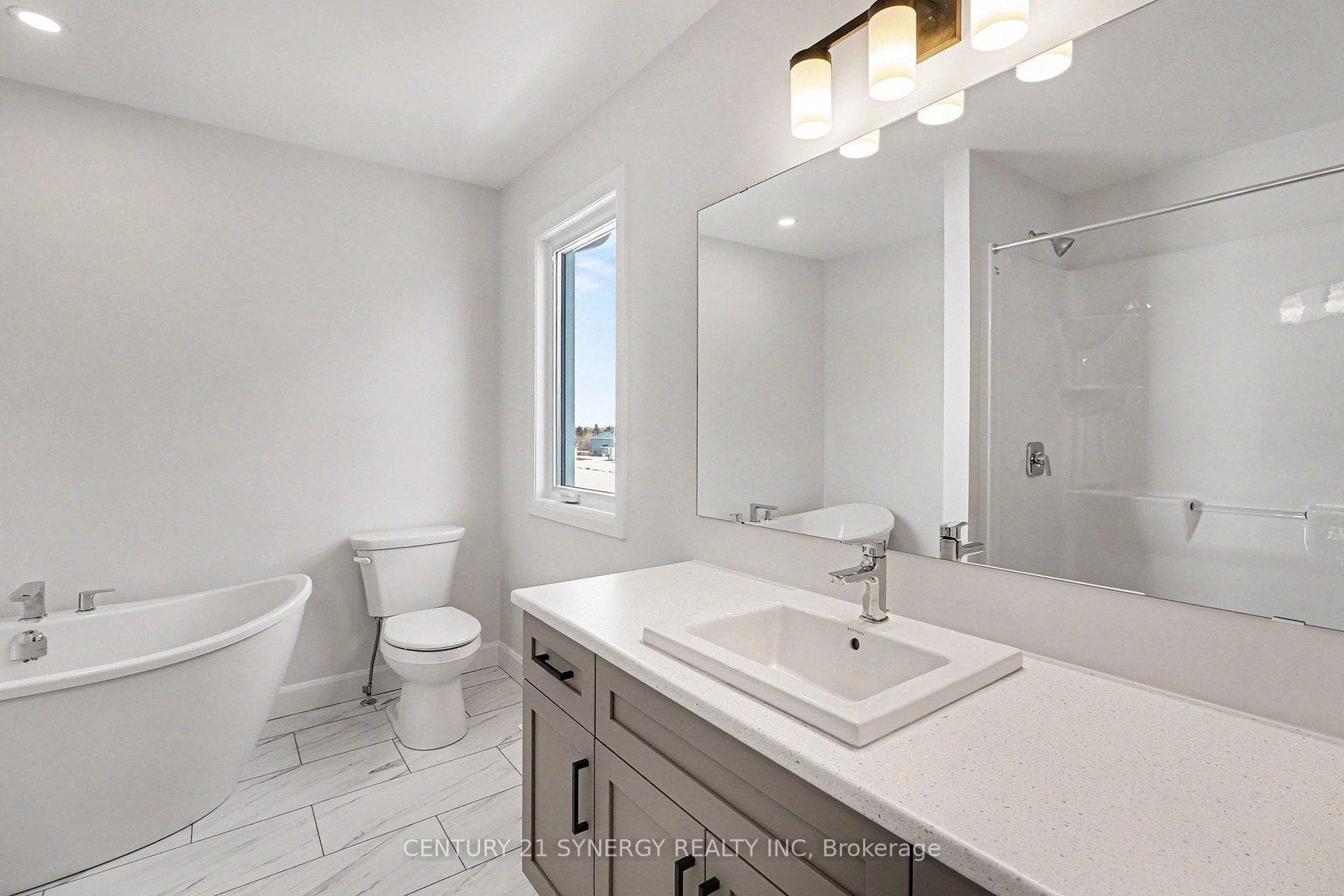 81 VILLENEUVE Street photo 22