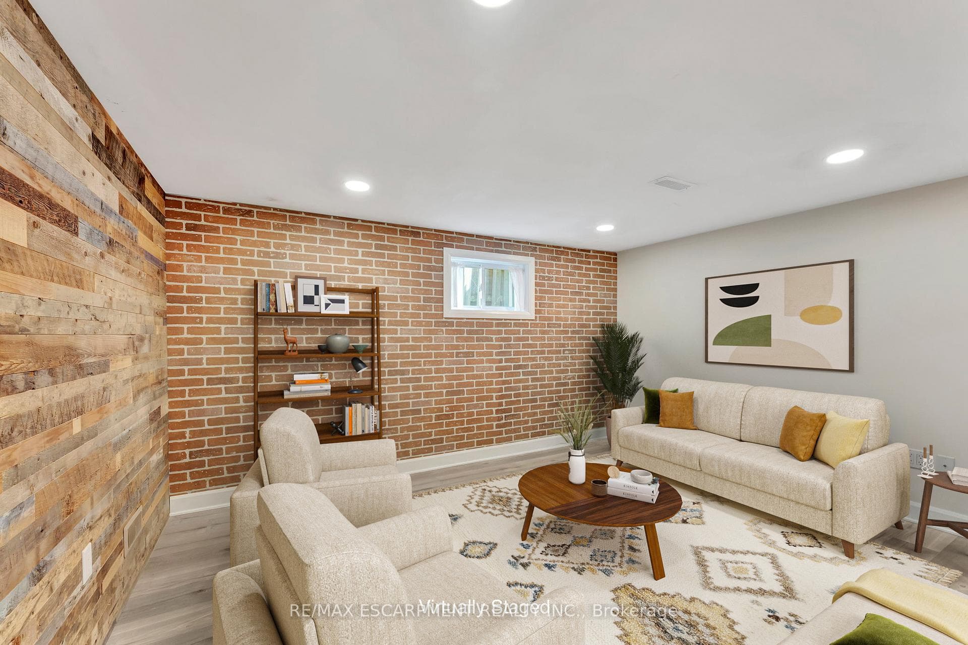 92 East 43rd Street photo 40