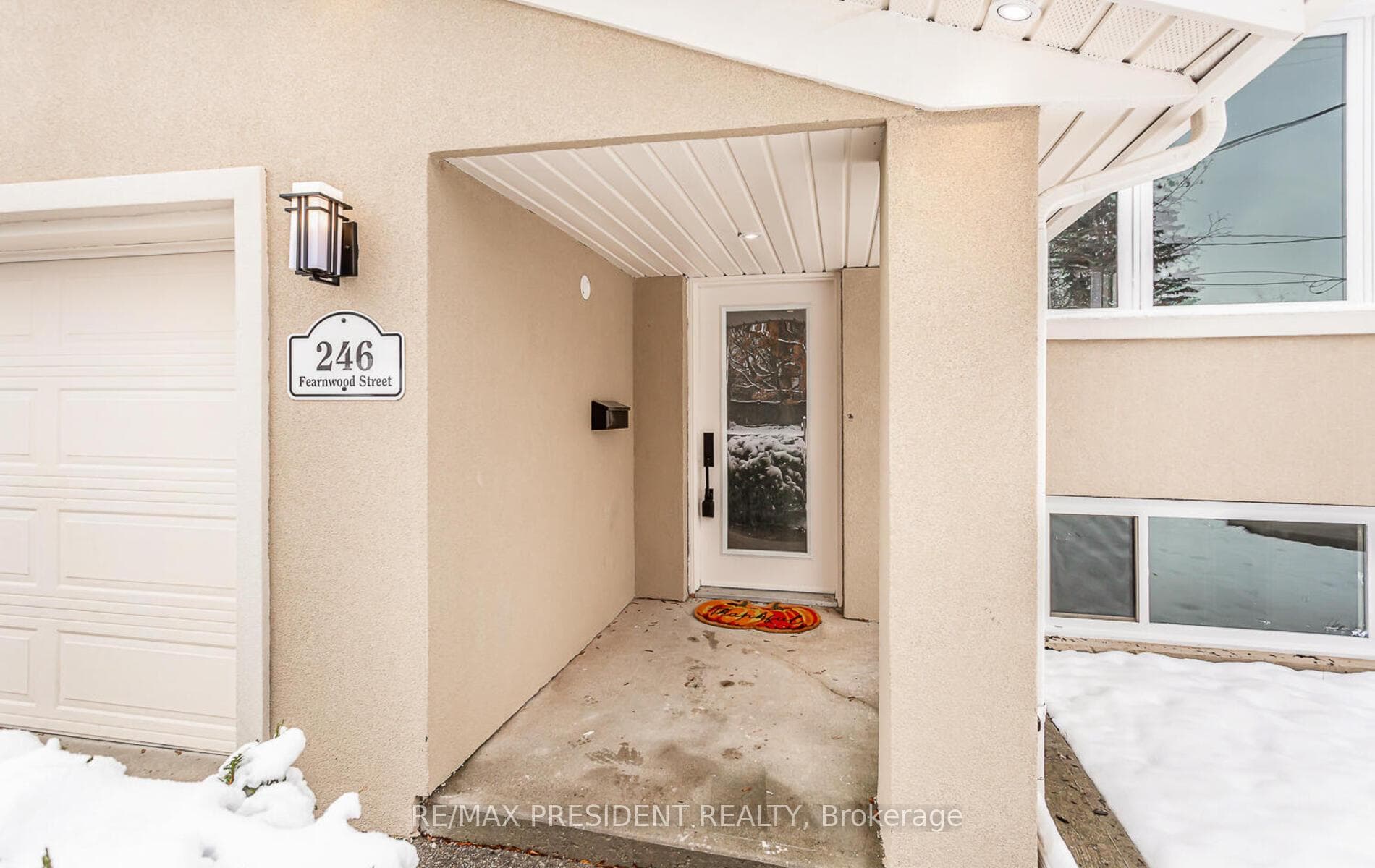 246 Fearnwood Street Unit Unit 2 photo 2