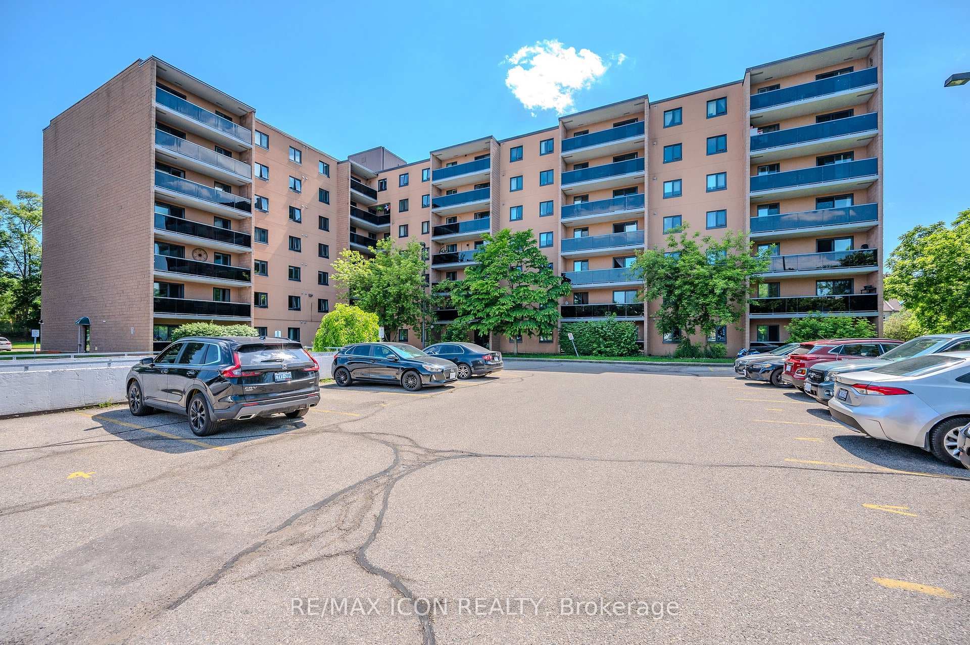 29 West Avenue Unit 410 photo 2