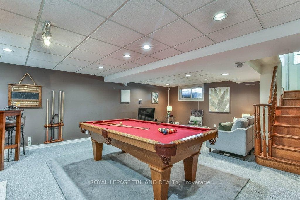 52 LOCKE Avenue photo 22