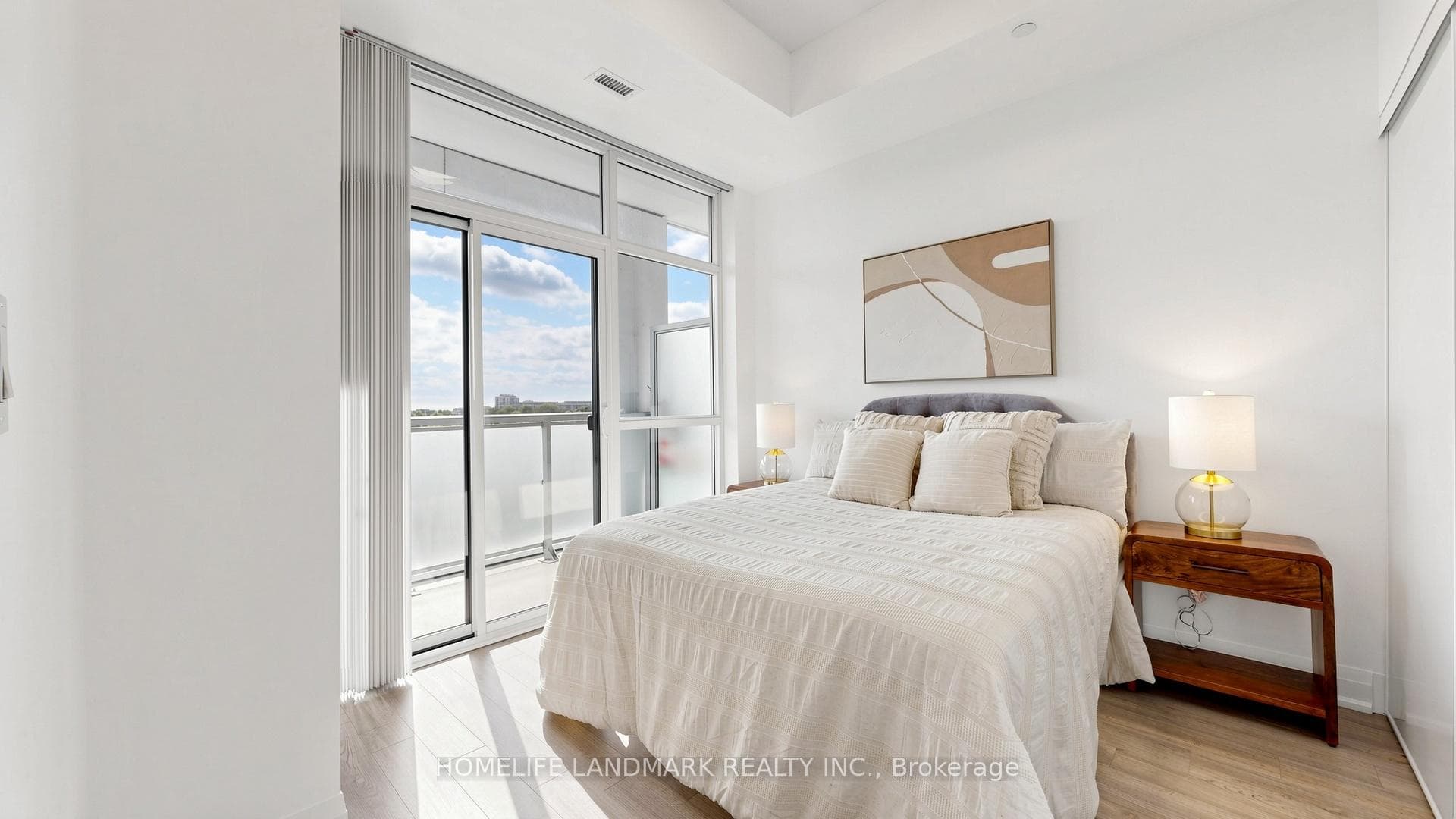 8763 Bayview Avenue Unit 701 photo 14