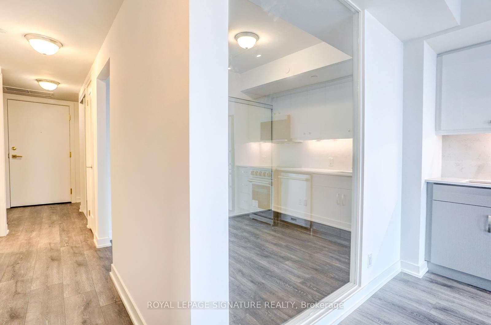 2 Manderley Drive Unit 814 photo 19