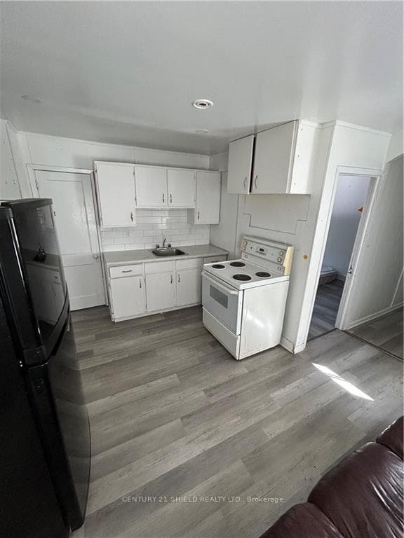 316 GUY Street photo 3