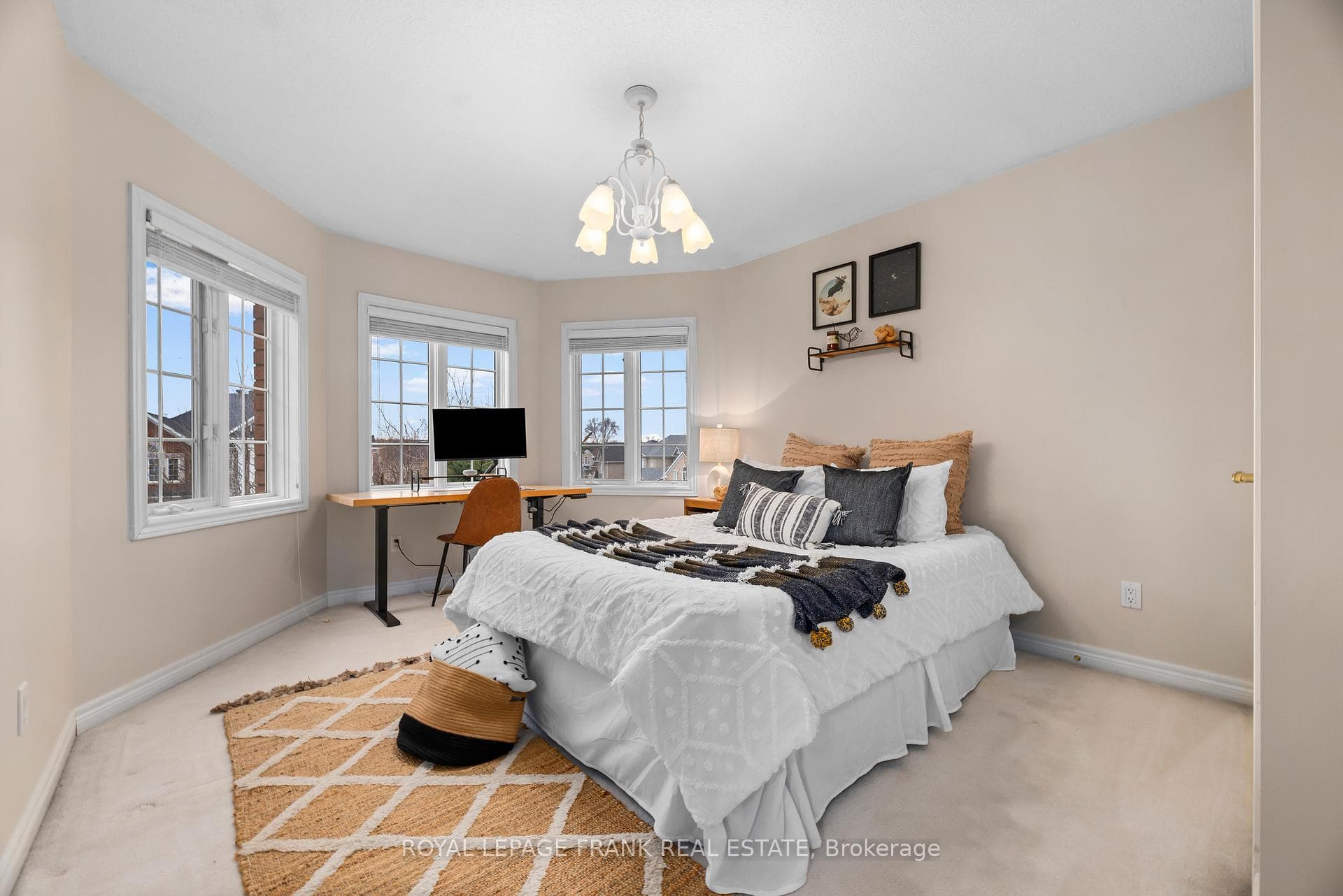 443 Delaney Drive photo 40