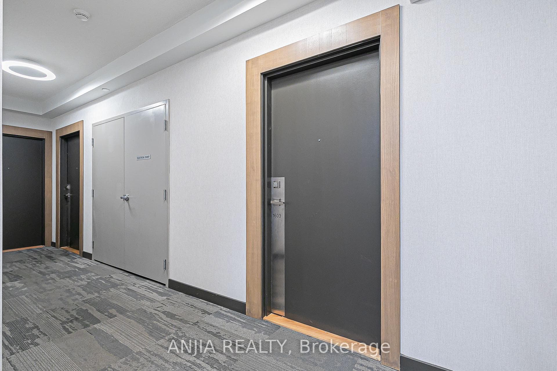 180 Fairview Mall Drive Unit 1603 photo 7