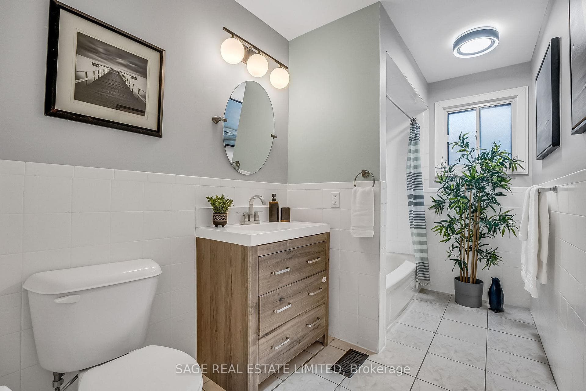 Second Floor 4 piece bath