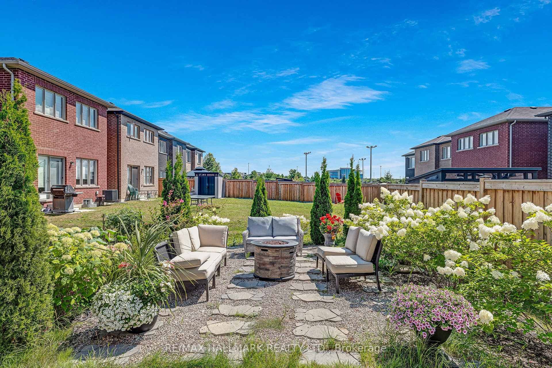 17 Velia Court photo 35