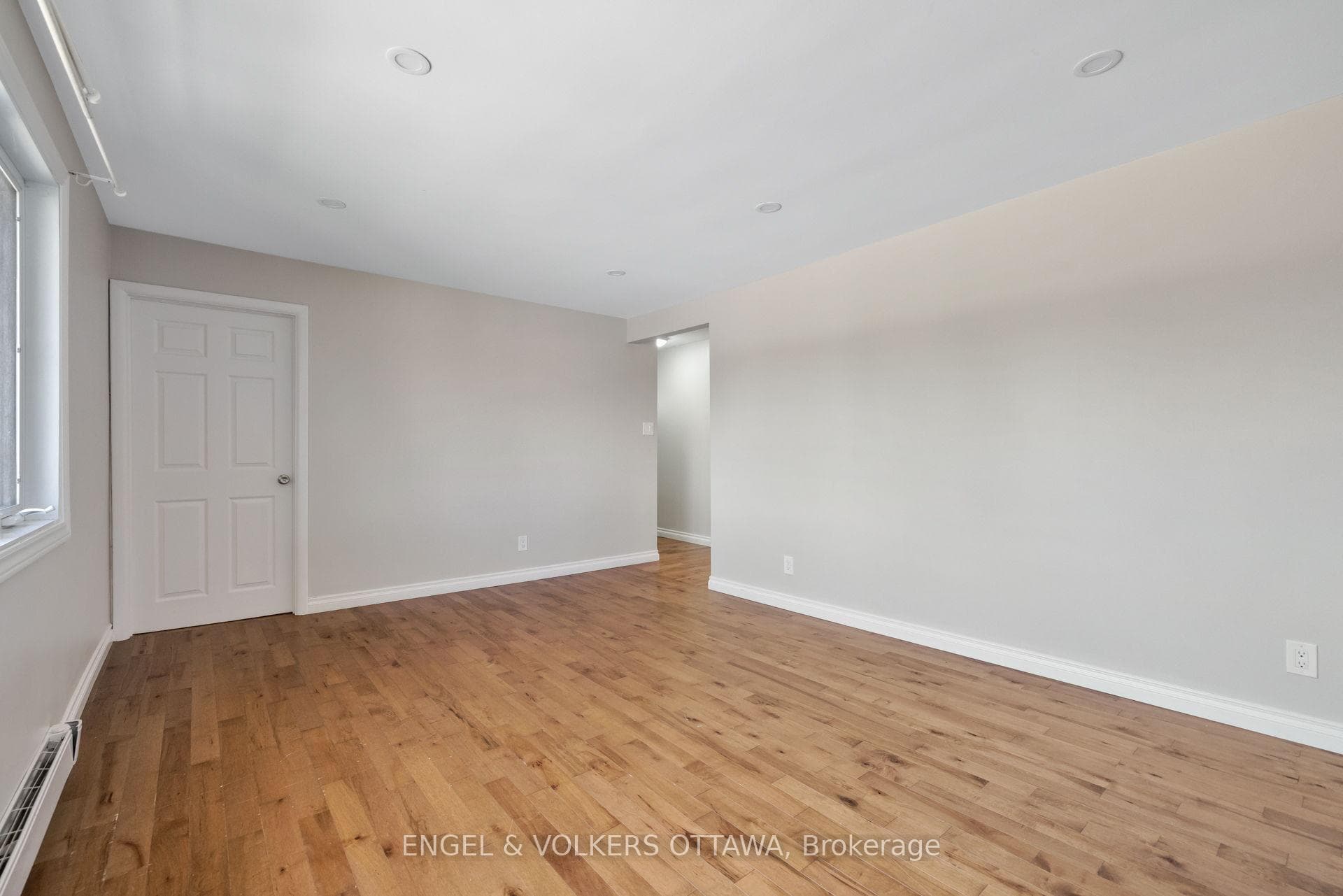 1311 S Avenue photo 28
