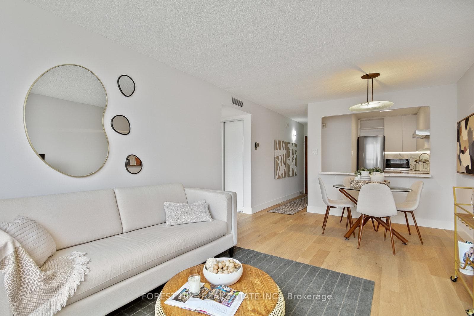 914 Yonge Street Unit 1604 photo 15