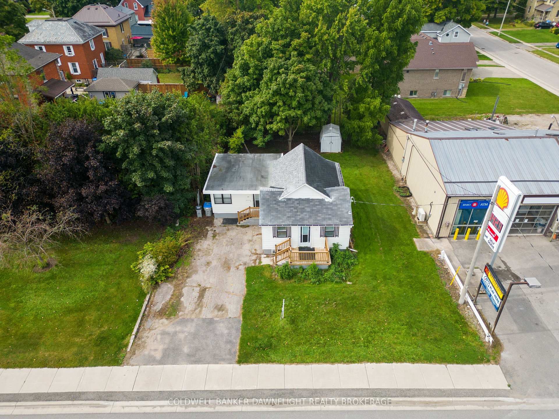 82 LONDON Road photo 30