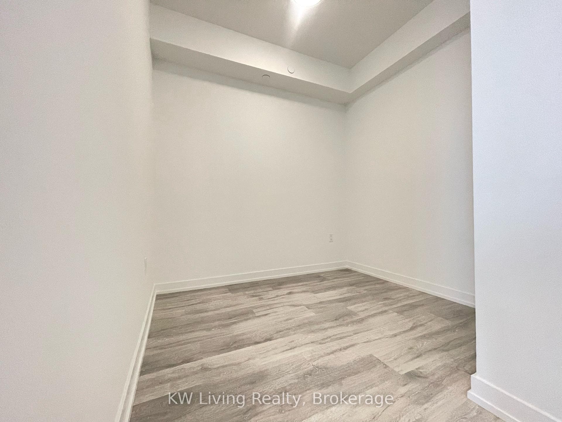8 Olympic Garden Drive Unit 1511 photo 10