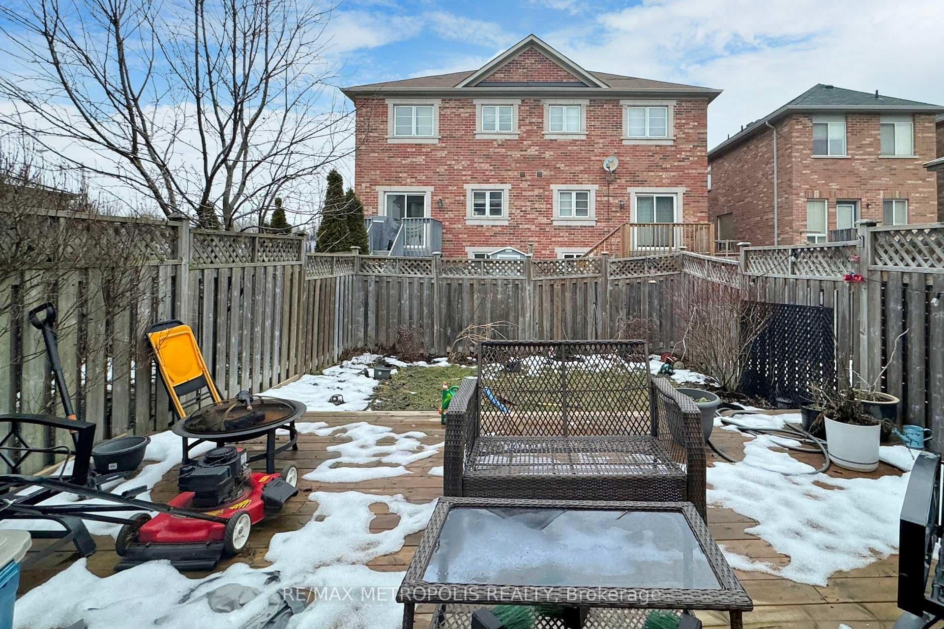 598 Reeves Way Boulevard photo 36