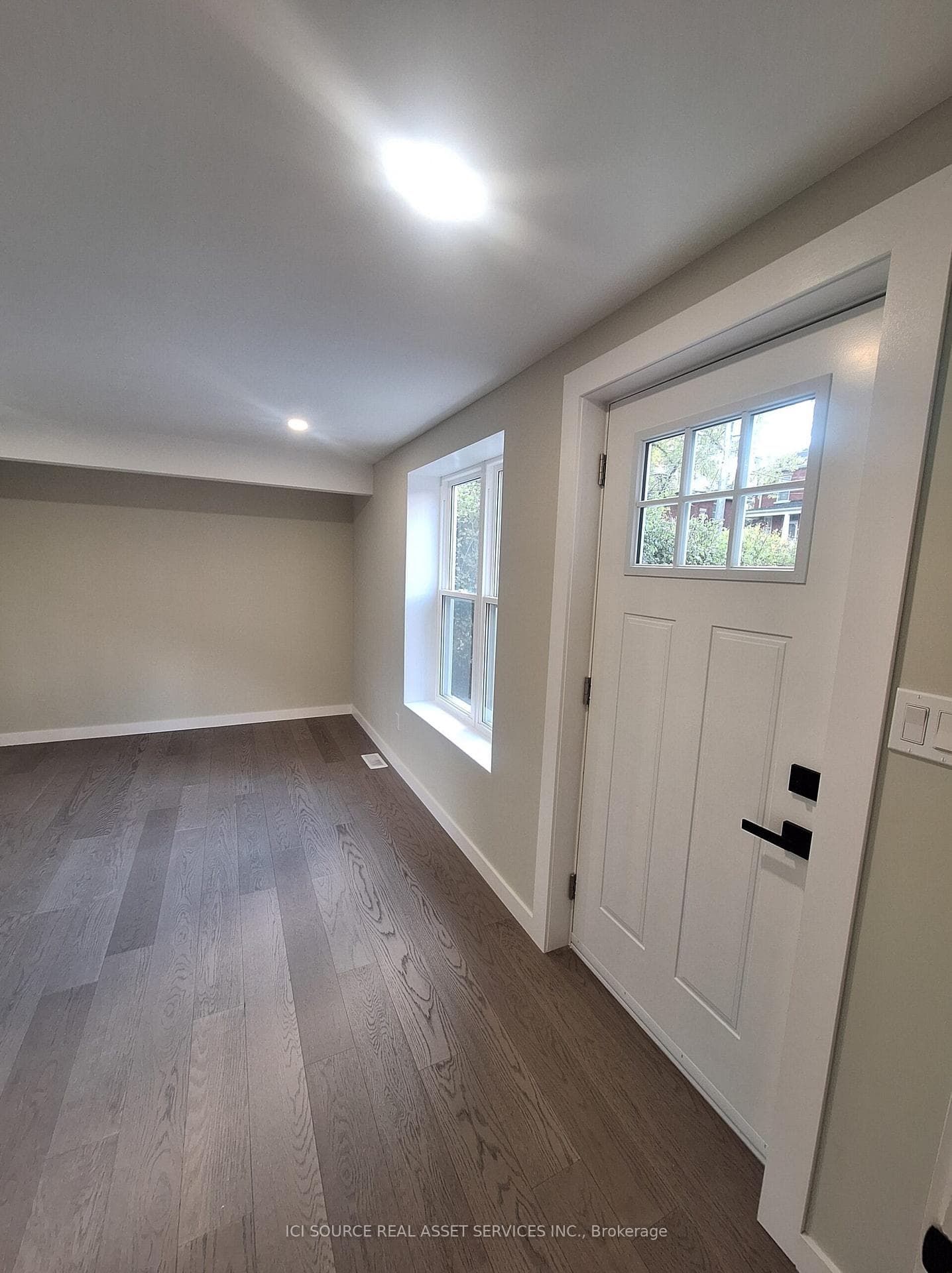 58 Martin Avenue photo 29