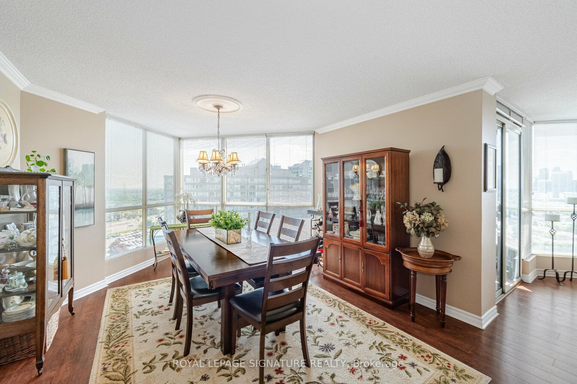 55 Kingsbridge Garden Circle Unit 1605 photo 7