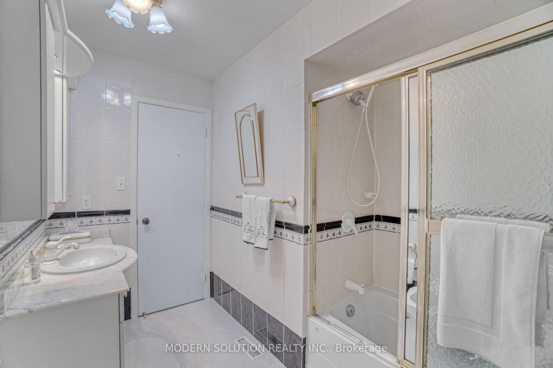 1662 Warren Drive photo 21