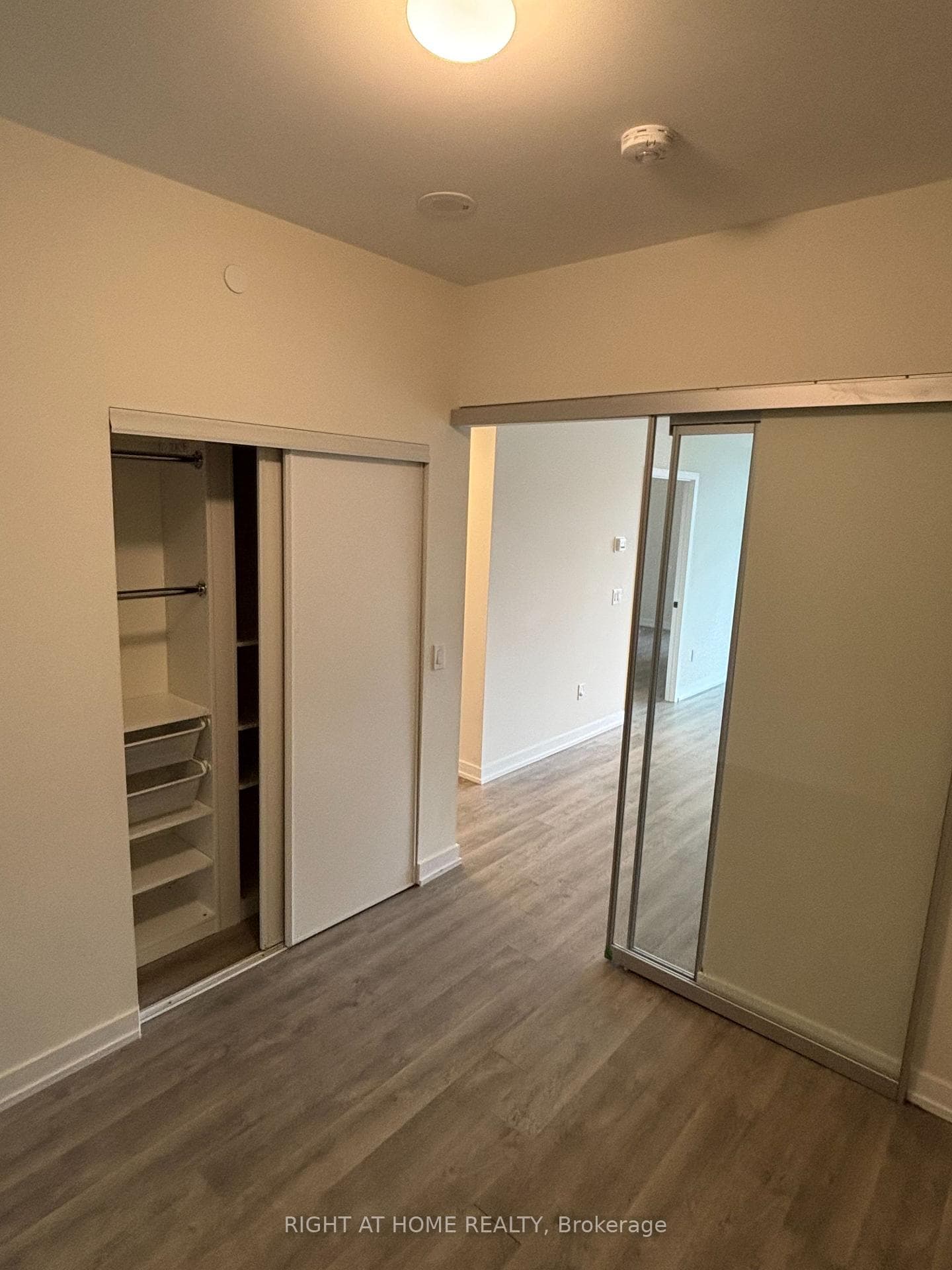 2300 St. Clair Avenue Unit 812 photo 6