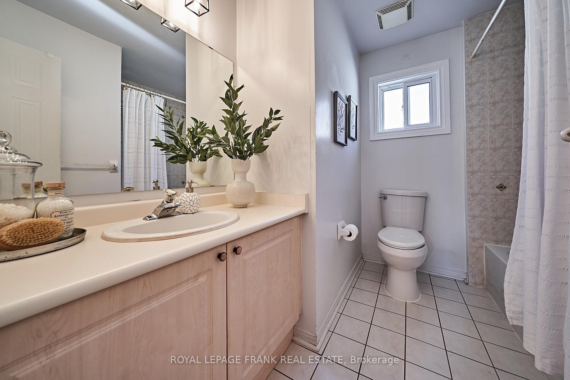 109 Point Hope Place photo 32