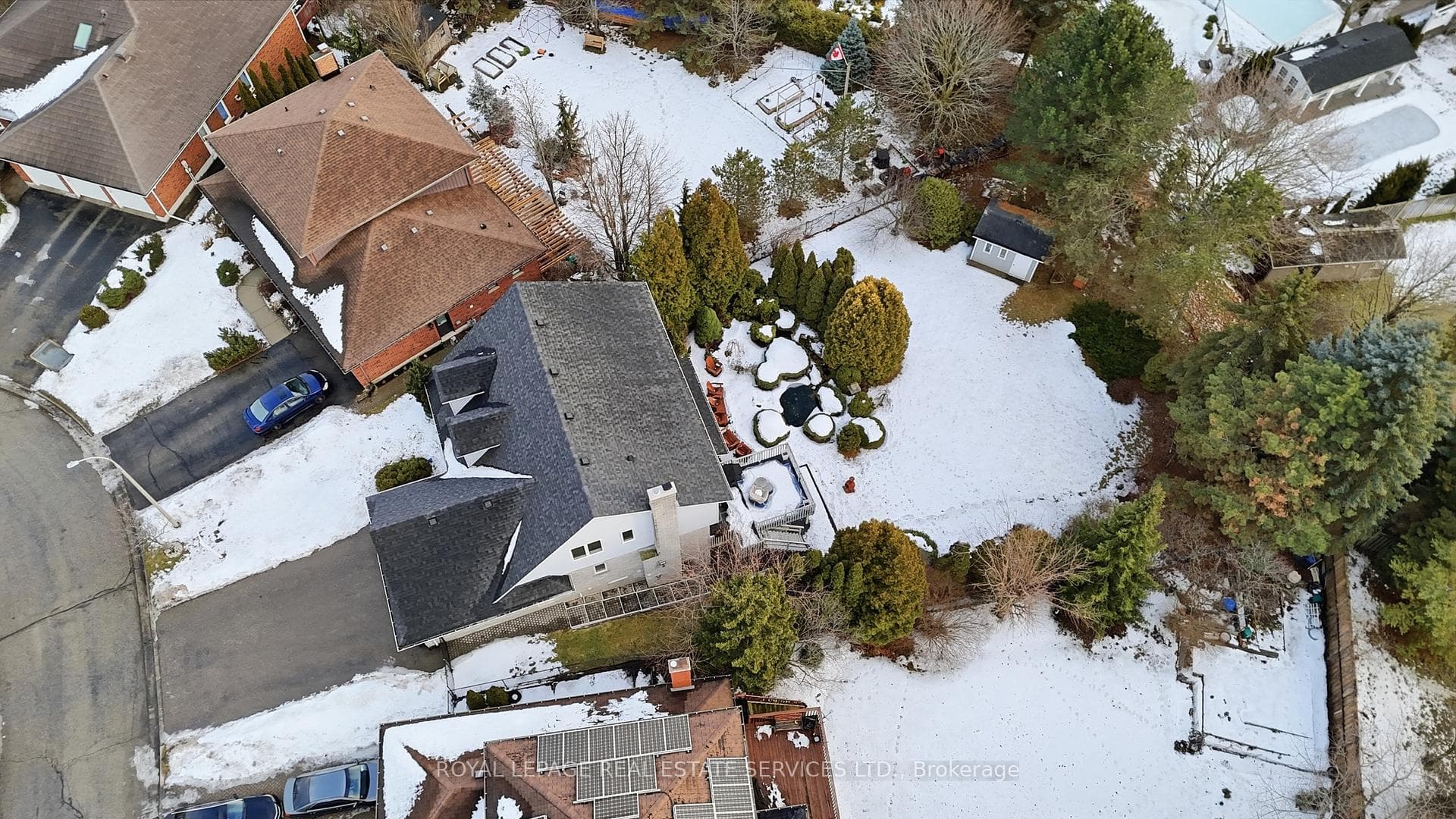 239 Rolling Acres Court photo 4