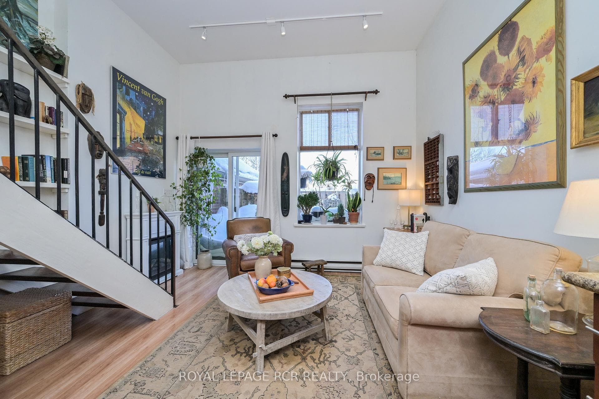 123 Broadway N/A Unit B photo 1