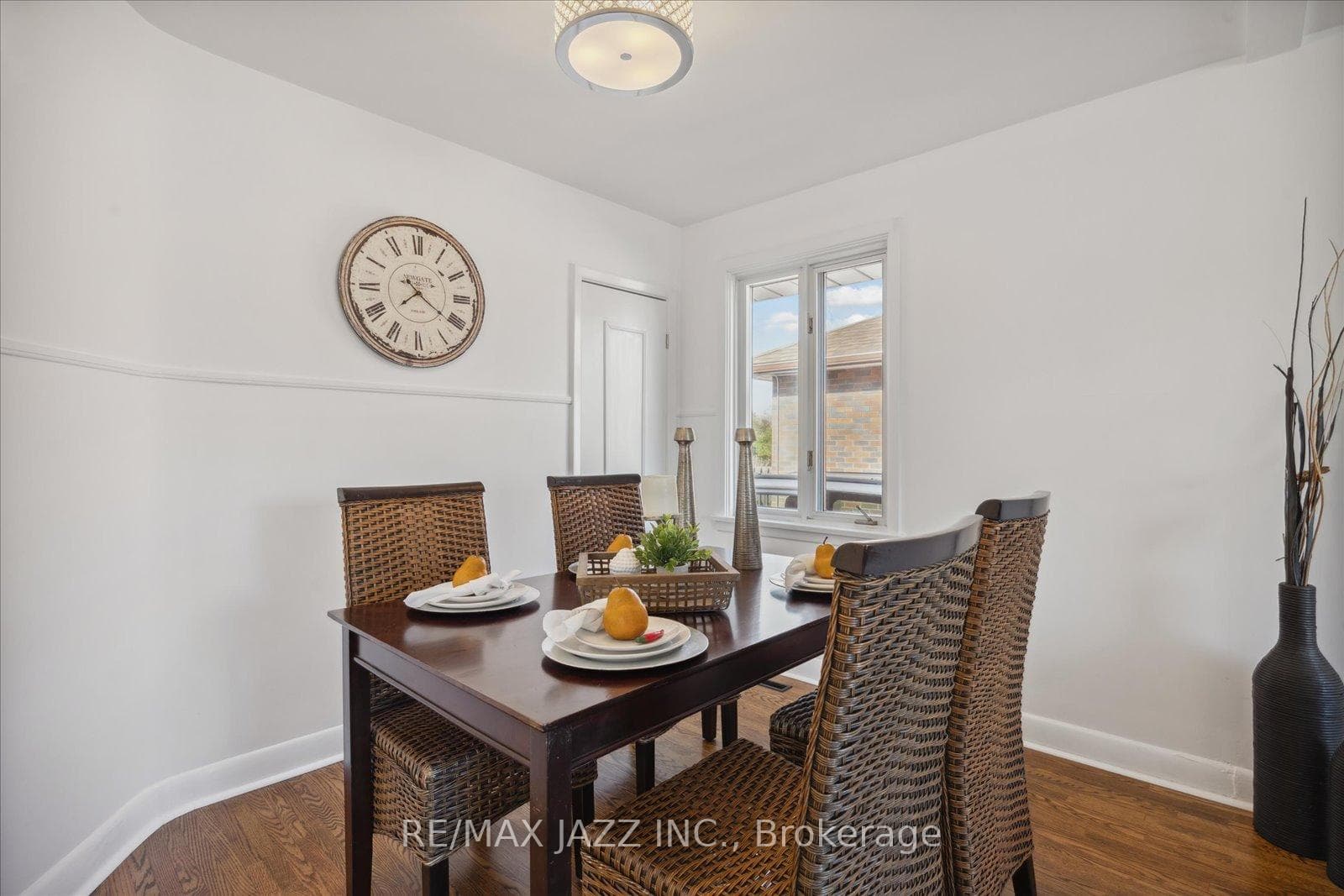 256 Baldwin Street photo 8