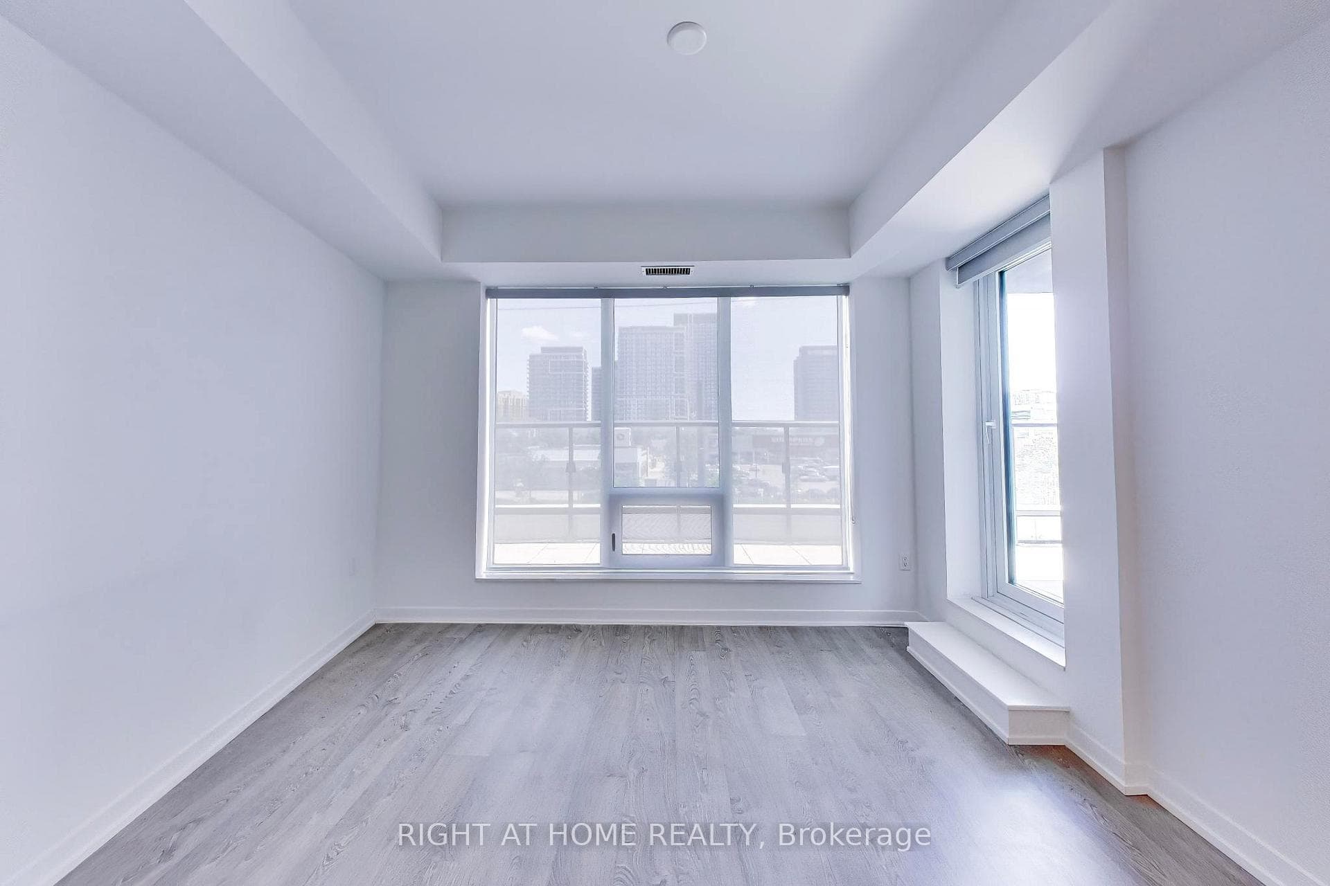 8868 Yonge Street Unit 208E photo 10