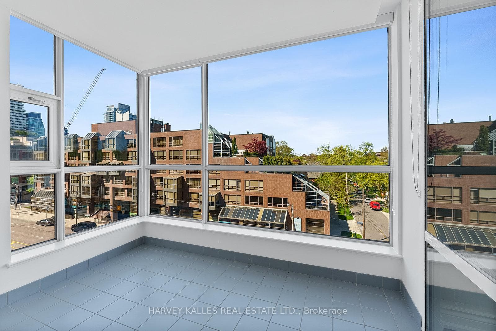 77 Avenue Road Unit 401 photo 14