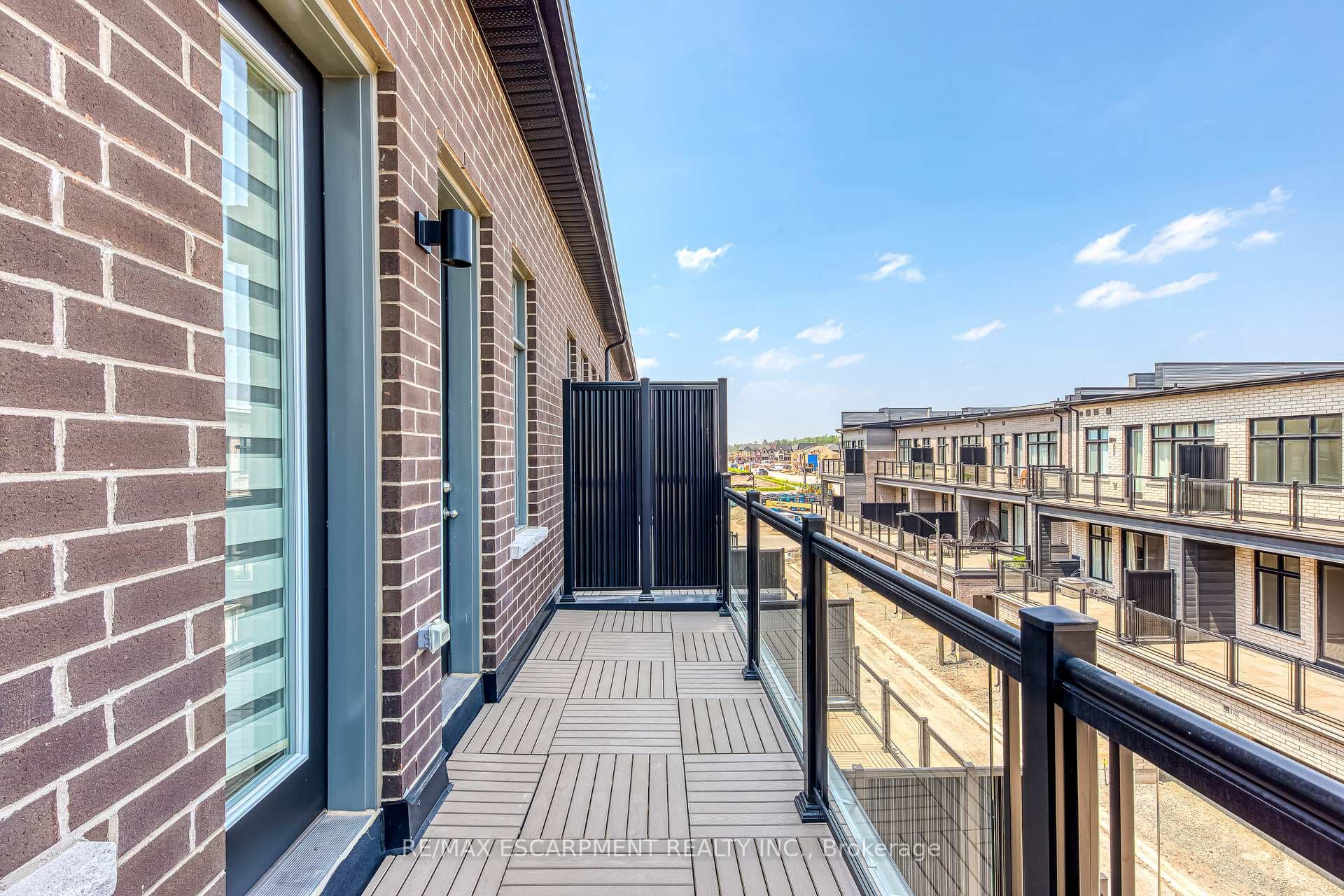 3071 Welsman Gardens photo 36