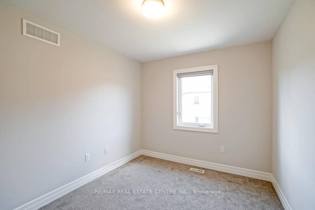45 NIESON Street photo 18