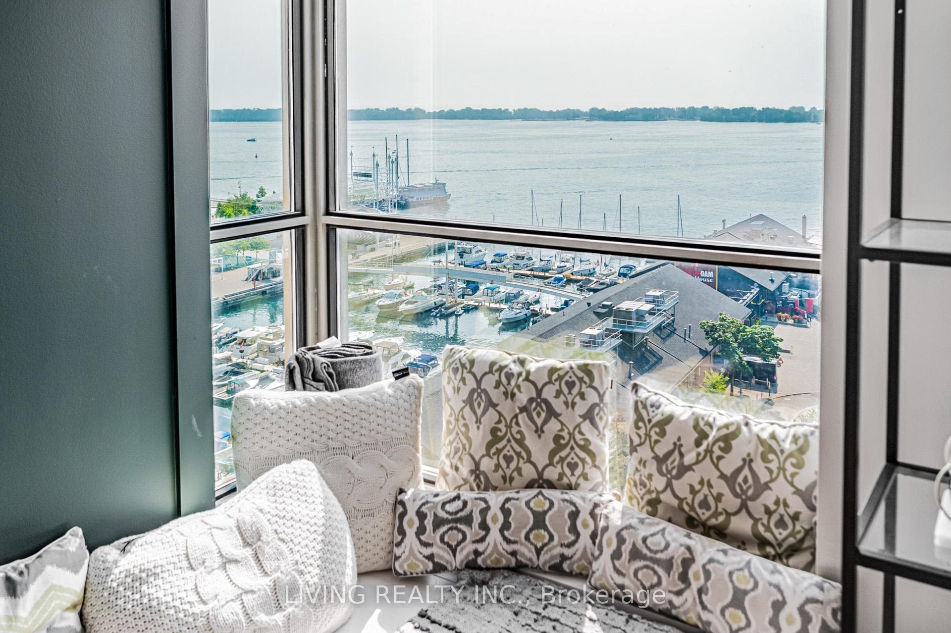 260 Queens Quay Unit 1202 photo 22