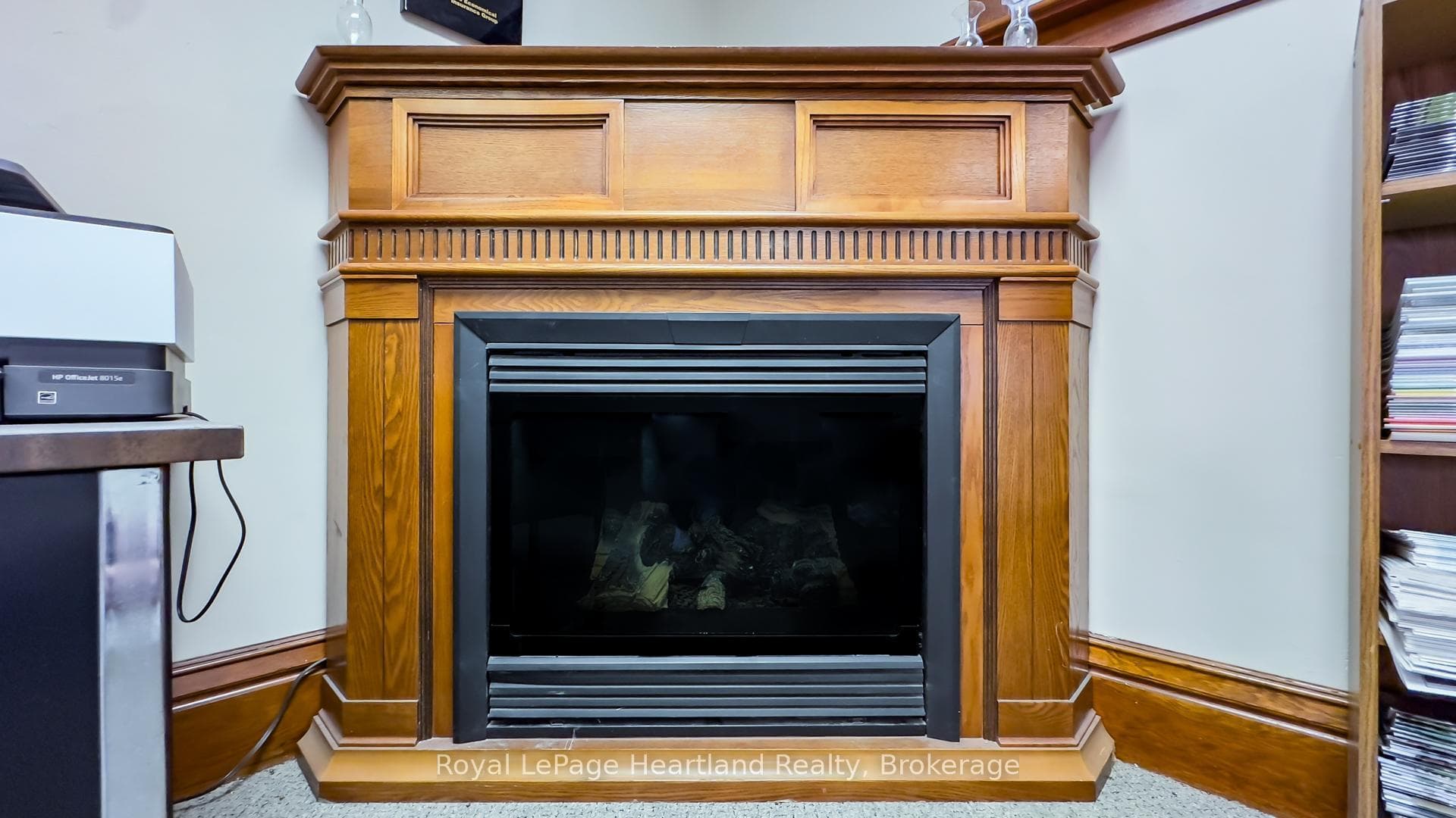 401 QUEEN Street photo 28