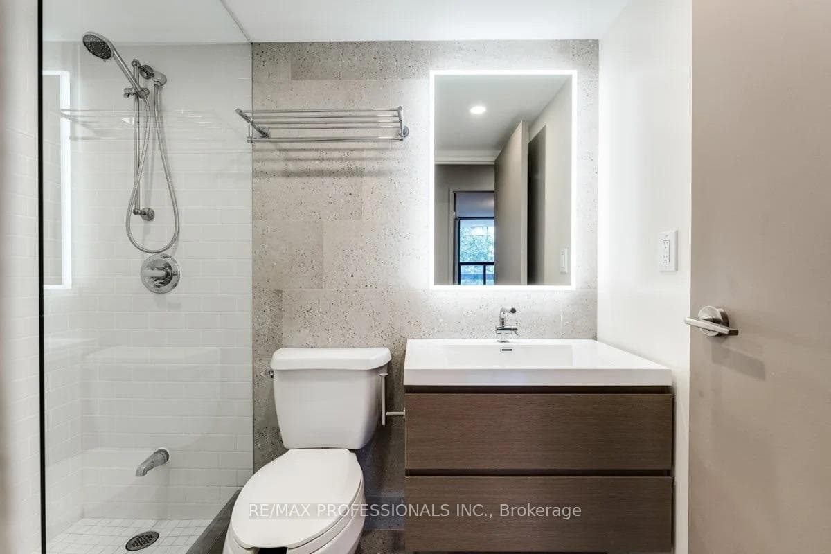 100 Quebec Avenue Unit 407 photo 23