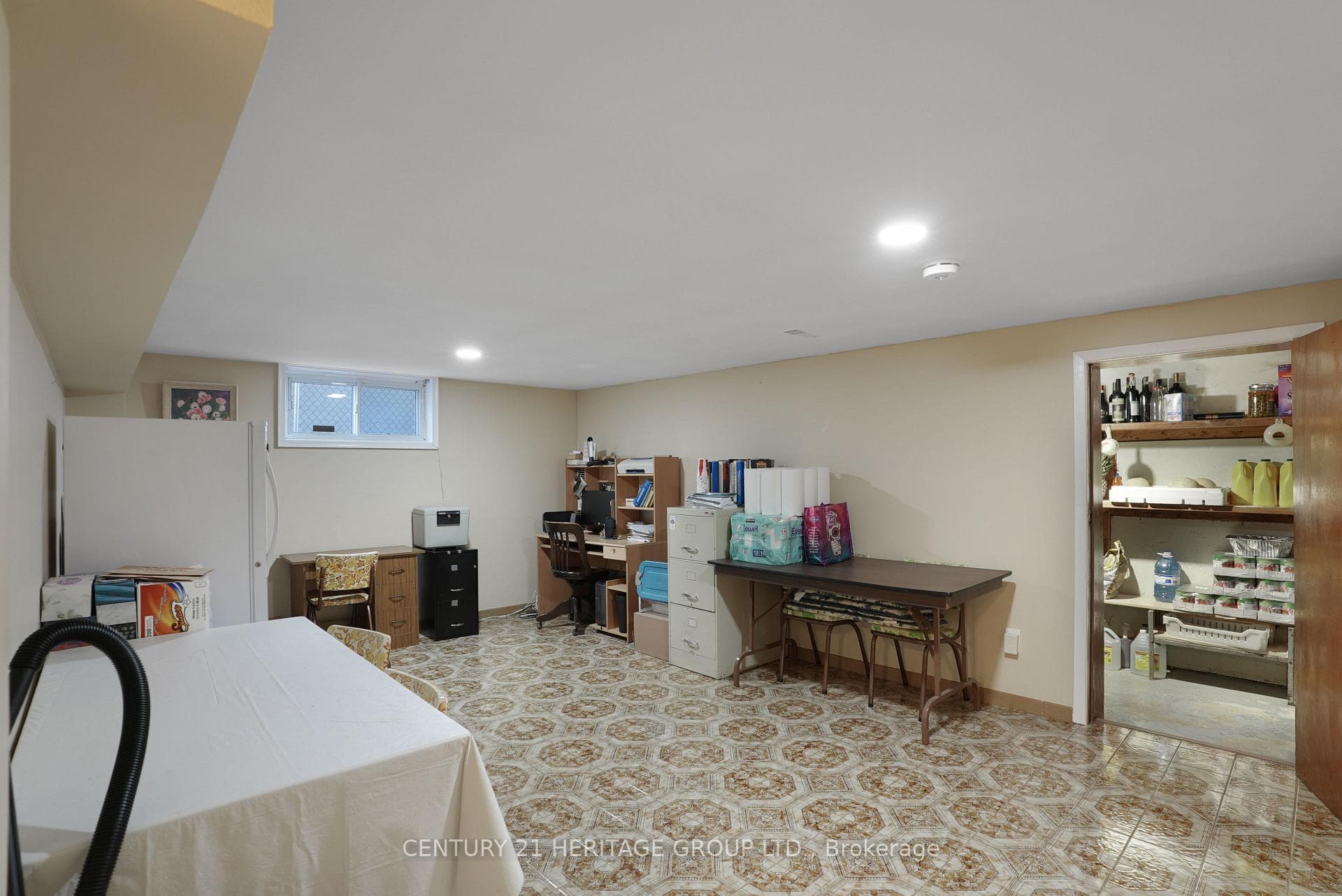 31 Scarden Avenue photo 26