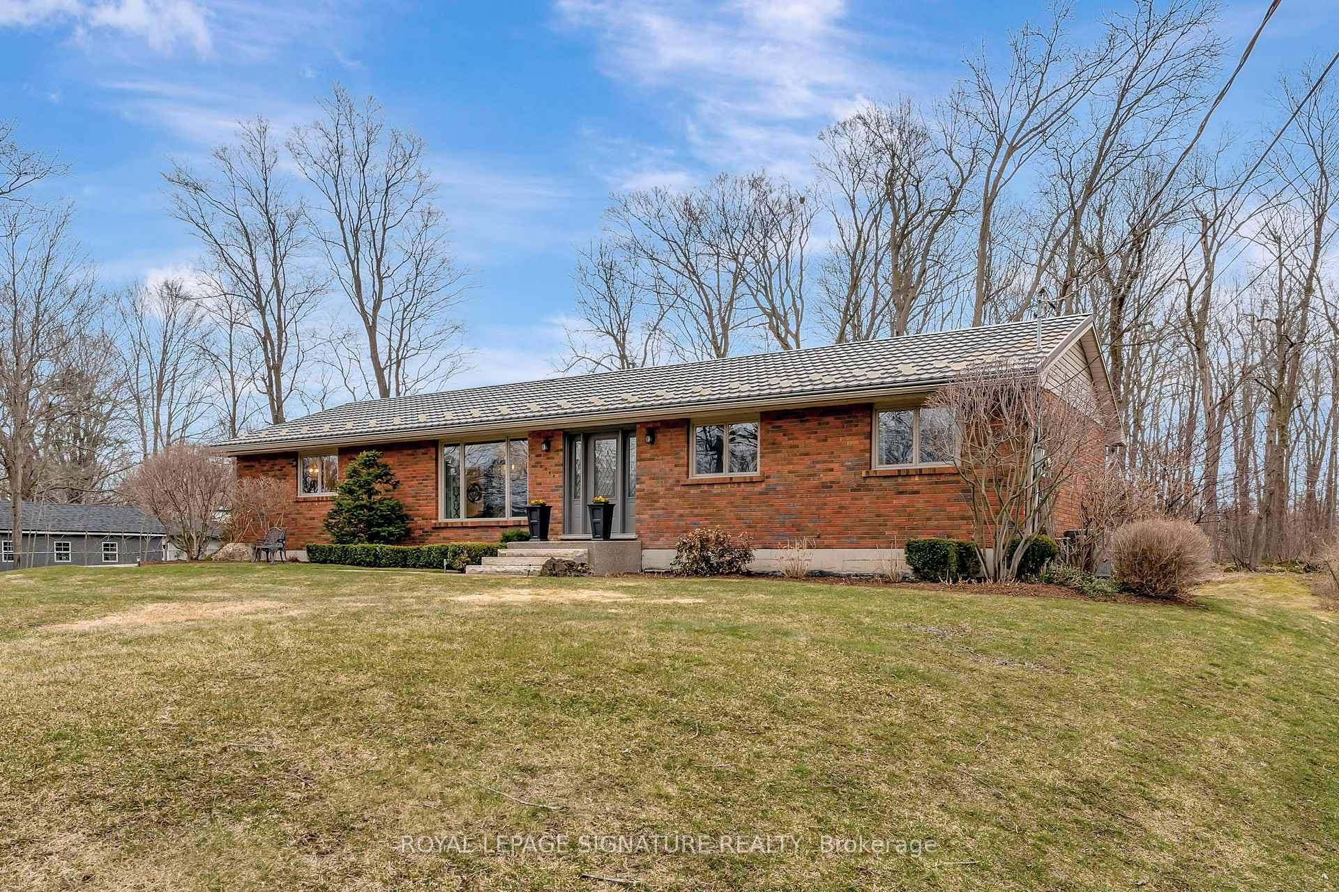 2044 Kilbride Street photo 10